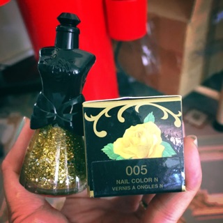 Sơn móng Anna Sui Nail Beauty 