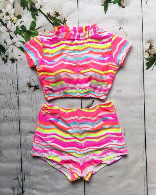Bikini tay dài sọc ngang dễ thương