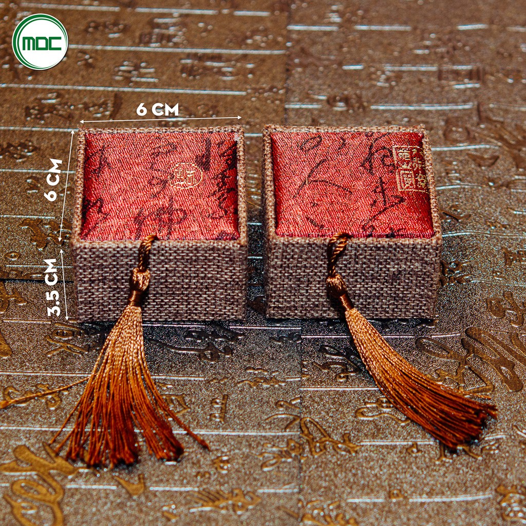 Hộp Nhẫn Chất Liệu Gấm Đẹp Màu Nhiều Màu Size 6.5x6x3.5cm