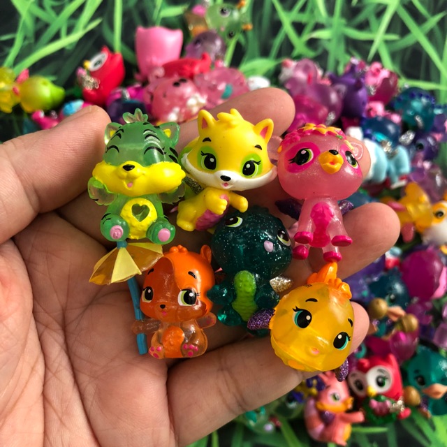 Trứng đồ chơi 5 Hatchimals và kẹo