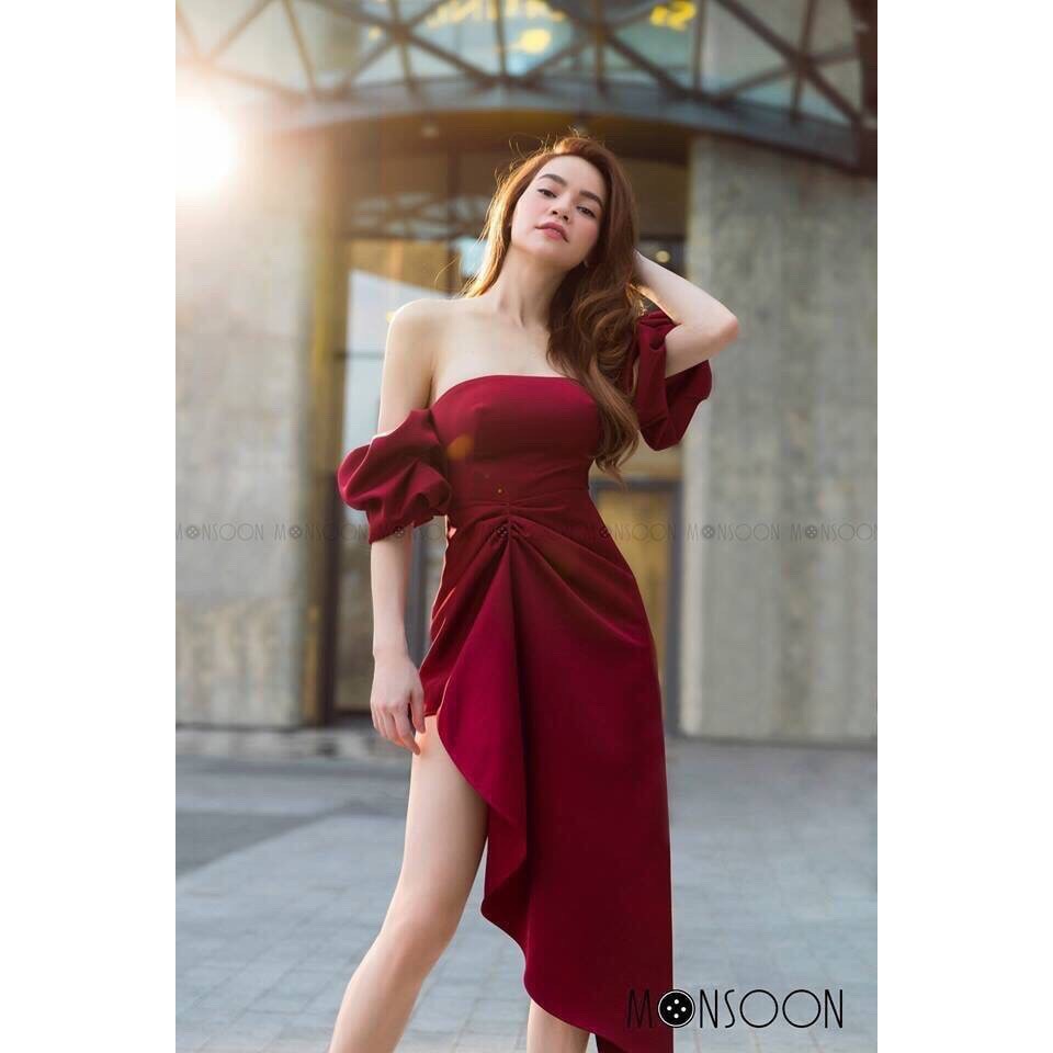 Đầm body đỏ trễ vai cách điệu eo siêu sang