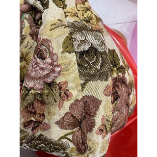 Dam hoa tay bồng
