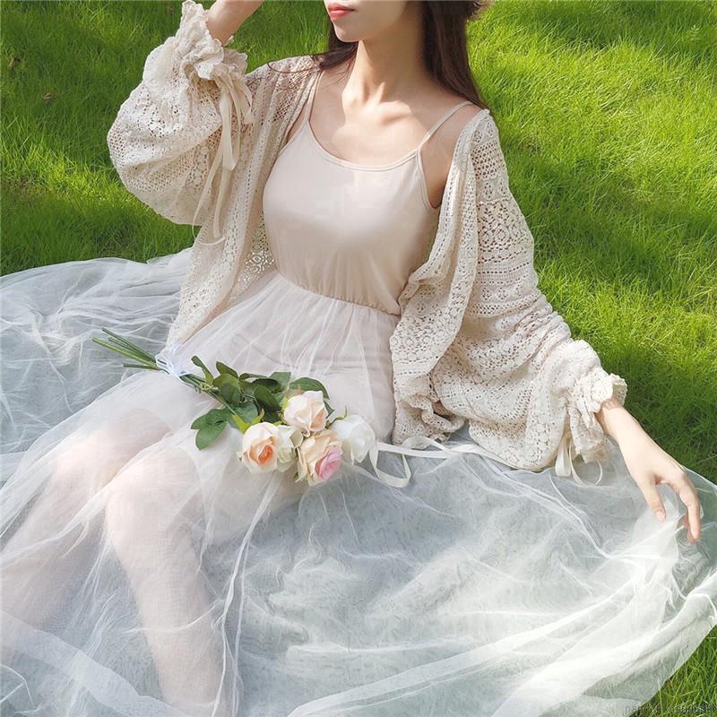 Áo khoác cardigan tay loe phong cách ngọt ngào cho nữ | BigBuy360 - bigbuy360.vn