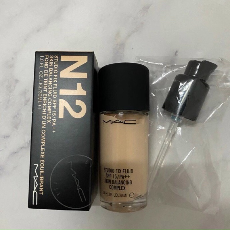 KEM NỀN MAC STUDIO FIX FLUID SPF 15 BROAD SPECTRUM SPS15 | BigBuy360 - bigbuy360.vn