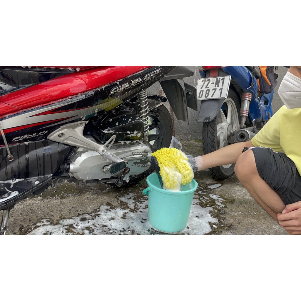 Bao Tay Rửa Xe Tạo Bọt Sợi Microfiber 3 Trong 1 Siêu Mềm Mịn Rửa Xe Đánh Wax ( Giao Màu Ngẫu Nhiên )