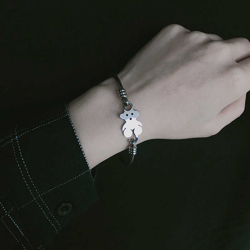 Vòng Tay Hợp Kim Hình Gấu Xinh Xắn