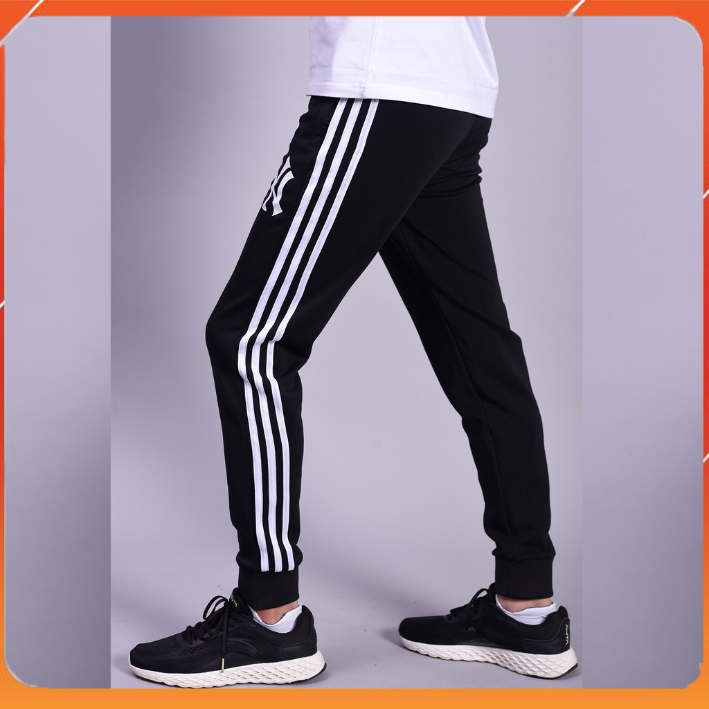 Quần Jogger 3 Sọc Trắng Logo Ép NY, Ống Bo Chun Phong Cách Thể Thao L111