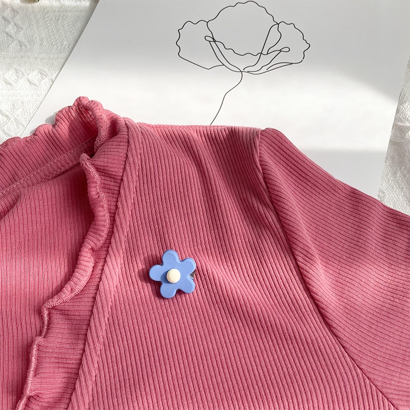 Huy hiệu cài áo hình bông hoa màu sắc