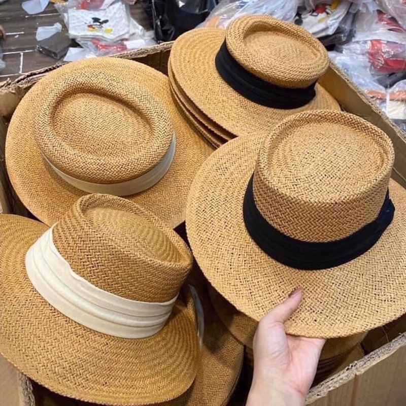 Nón cói rộng vành đi biển xinh đẹp