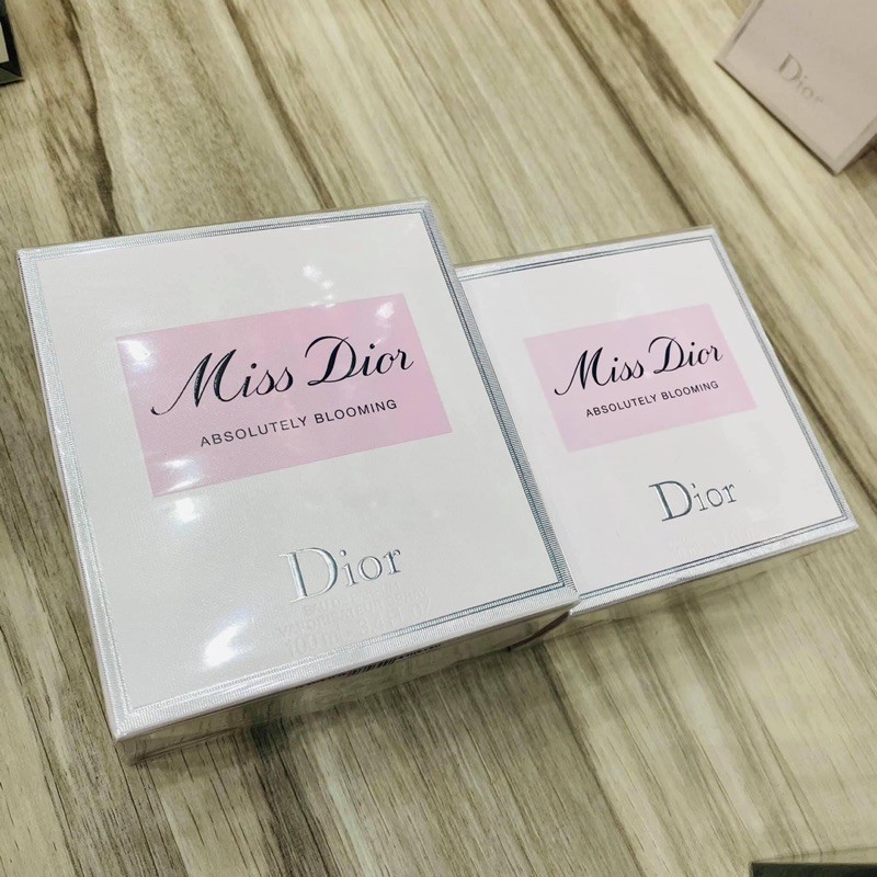 ✨𝐓𝐢𝐞𝐦𝐧𝐮𝐨𝐜𝐡𝐨𝐚✨ Nước hoa nữ tính Miss Dior Absolutely Blooming 10ml ✨