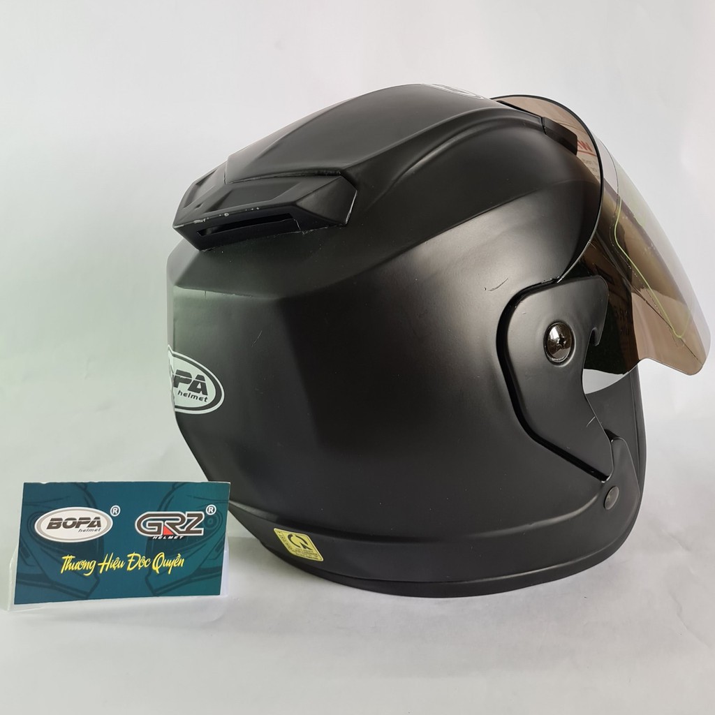 Mũ bảo hiểm bọ cạp đen trơn BOPA HELMET kiểu dáng thể thao