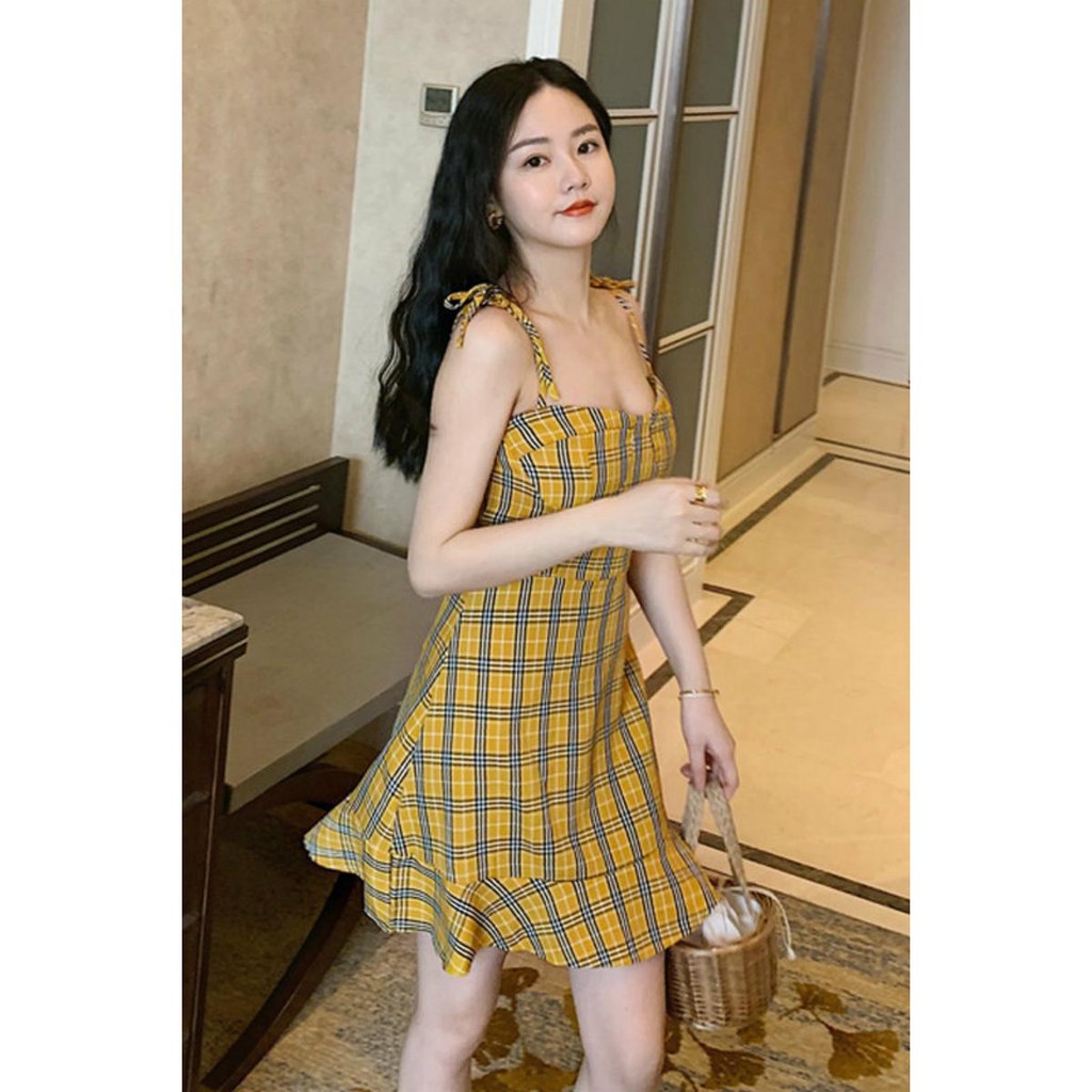▼℡✜Quần áo mùa hè kẻ sọc vàng Hàn Quốc phiên bản mới 2020 Phụ nữ ăn mặc retro phong cách Pháp váy khói
