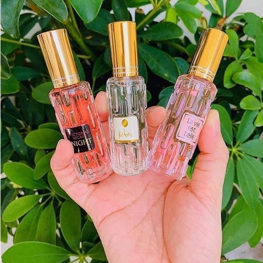 Nước hoa mini Eau so sexy nữ 20ml dạng xịt- mẫu 4d- Mùi Eau so sexy ngọt kẹo- Nuochoamini20ml