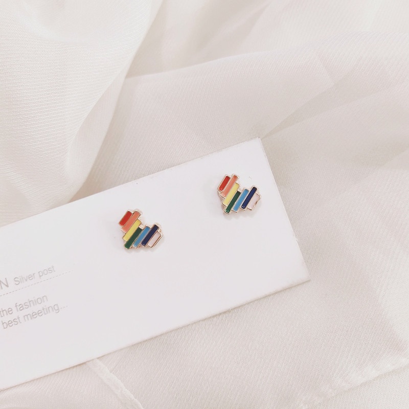 Khuyên Tai Hình Trái Tim Màu Cầu Vồng Xinh Xắn Cho Nữ