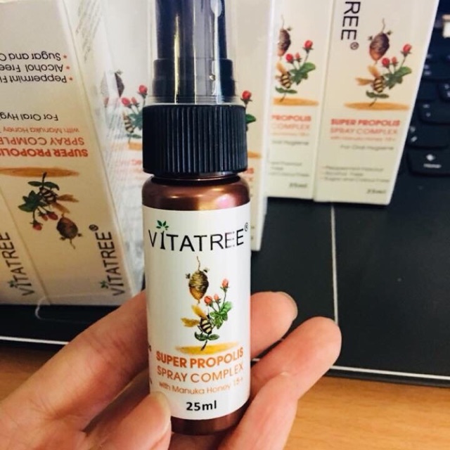 Xịt keo ong Vitatree Úc