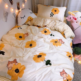 Bộ Vỏ Chăn Ga Gối Cotton Poly Decor Phong Cách Hàn Quốc Họa Tiết Mèo Ôm Hoa Vàng (Miễn Phí Bo Chun Toàn Bộ)