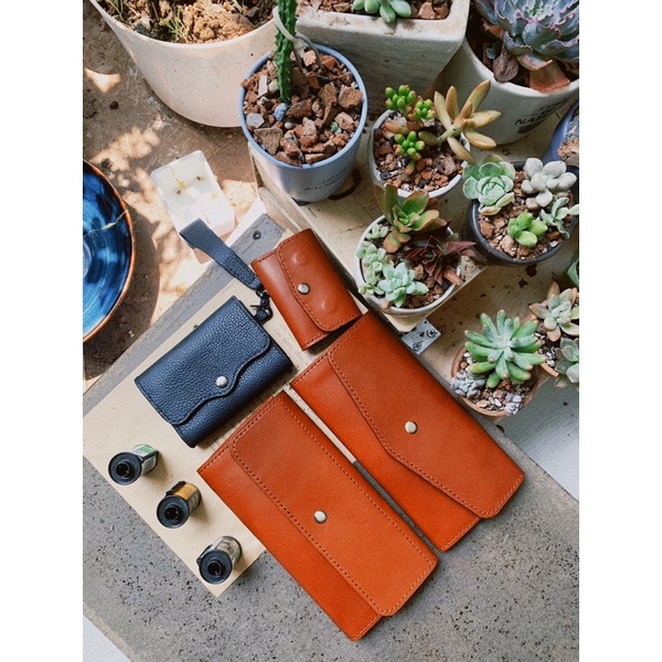 VÍ DA GẬP ĐÔI, VÍ GẬP BA, VÍ DA ĐỰNG THẺ, VÍ DA MINI, VÍ ĐỰNG THẺ ATM, VÍ DA MINI HANDMADE, VÍ DA BÒ CAO CẤP, VÍ DA HAND