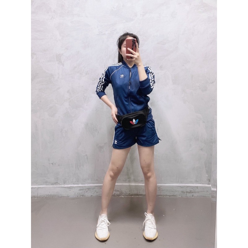(TÚI XUẤT XỊN) B185 ESSENTIAL TRICOLOR WAIST BAG BLACK GN5455