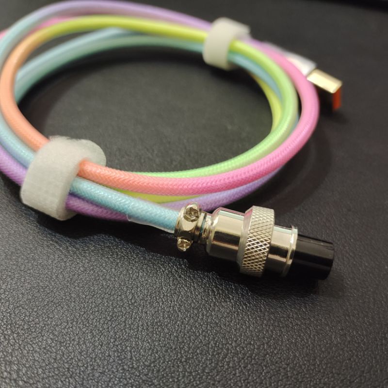 Dây cáp custom cầu vồng sử dụng dây bọc dù dành cho bàn phím cơ