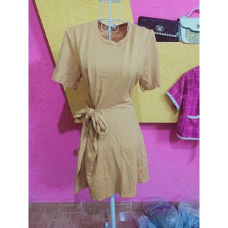 Đầm chốt like
