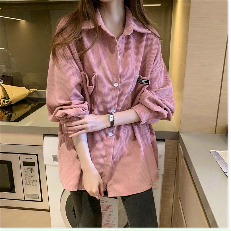 ÁO SƠ MI NHUNG NỮ PHỐI 2 TÚI TRƯỚC BẢNG CHỮ TÚI ĐEN MÀU HỒNG KEM BÒ XANH CỰC CUTE ĐỈNH CAO CÁ TÍNH HADI HOT HIT
