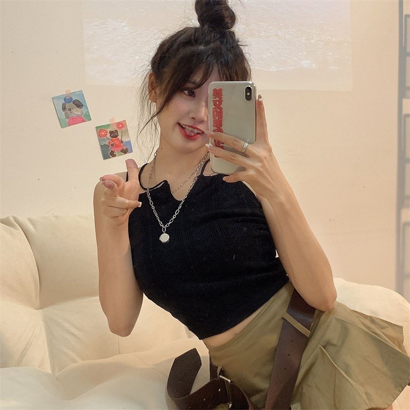 Áo 2 dây nữ cách điệu chất len dệt kim dáng croptop hàng QC mã mới 2022