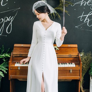 Váy cưới dự tiệc. Váy trắng chụp ảnh cưới