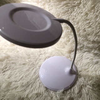 Đèn Led Cảm ứng Chống Cận Thị tích điện