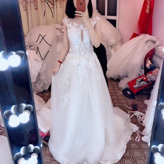 Thanh lí váy cưới