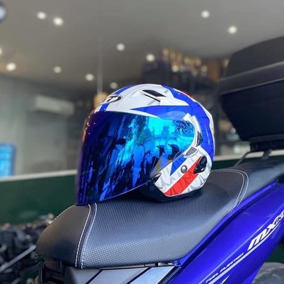 [CHÍNH HÃNG] NÓN BẢO HIỂM 3/4 HỌA TIẾT NGÔI SAO XANH ĐỎ 0021 _NÓN BẢO HỘ YWVNX