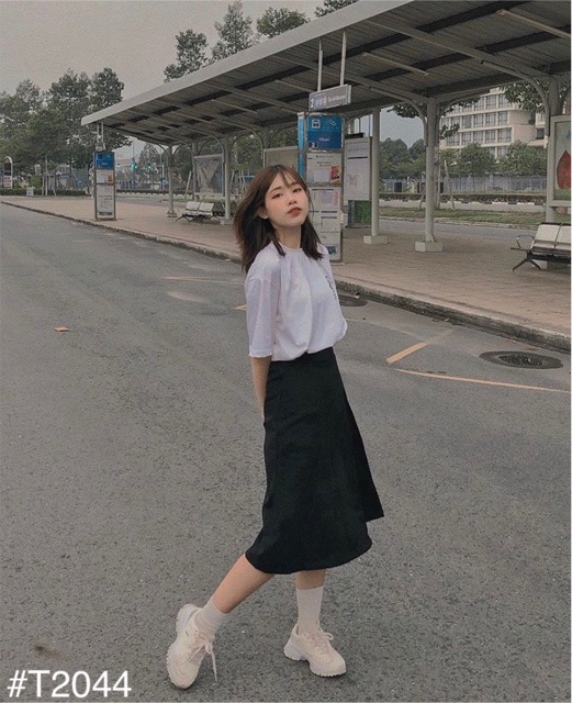 Chân Váy MINI SKIRT phiên bản all black - chân váy xẻ tà bên hông bo chun co giãn sau lưng chân váy