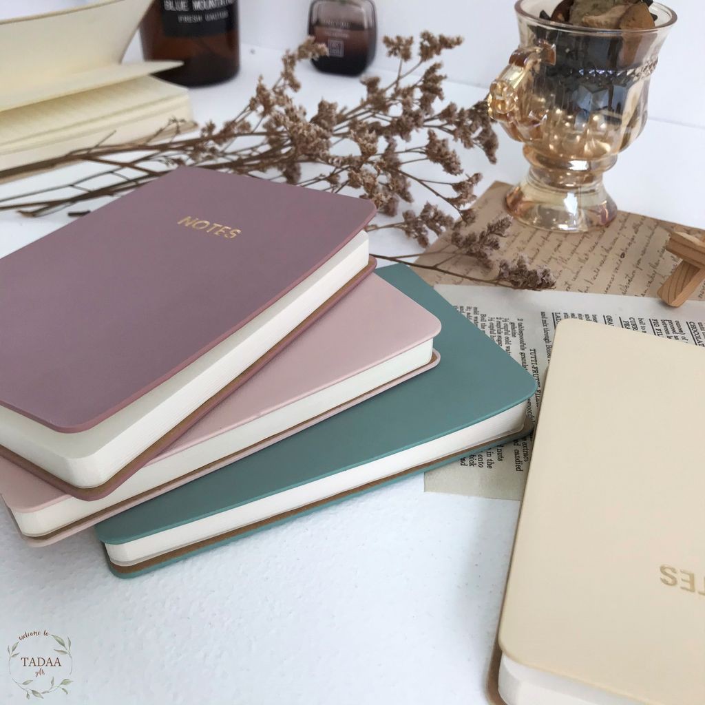 Sổ tay A6 bìa trơn chữ NOTES màu pastel