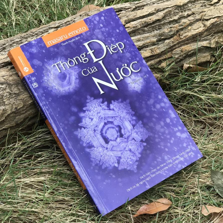 Sách - Thông Điệp Của Nước