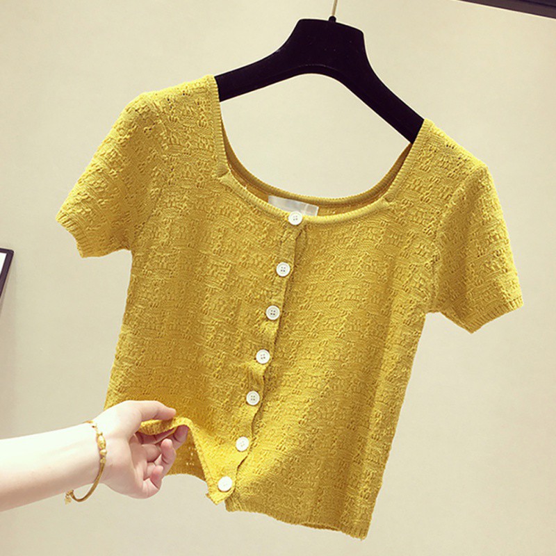 Áo thun dệt kim tay ngắn phối nút cho phái nữ