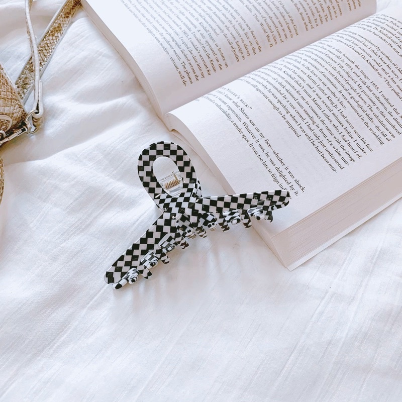 Kẹp Tóc Gắp Caro Trắng Đen - KEP1189