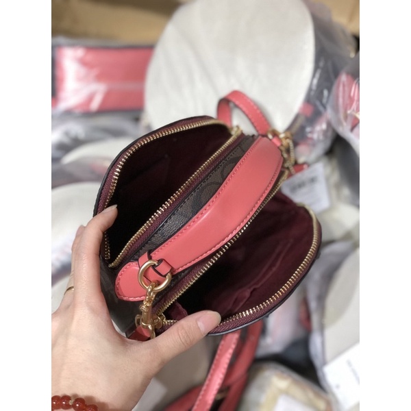 Túi Coach dáng tròn có quai xách cực xinh