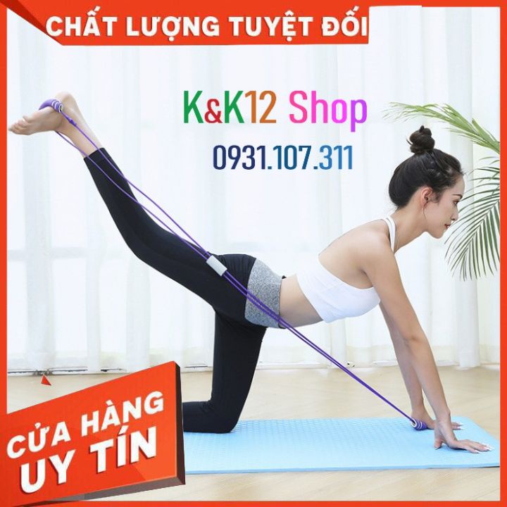 Dây tập yoga. Dây đàn hồi giúp giãn nở ngực. Thiết bị tập thể dục hữu ích.