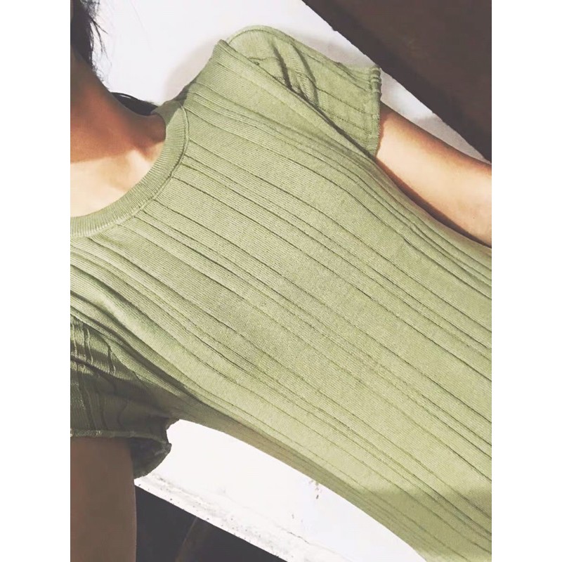 Váy len ngắn tay dáng suông