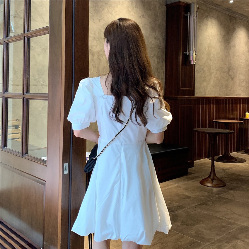 Váy cổ vuông thắt nơ nhỏ phong cách Hàn Quốc