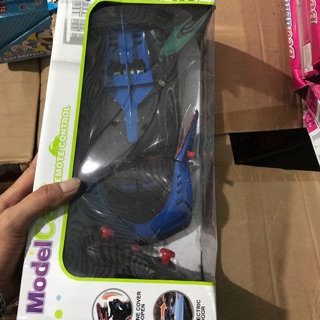 Oto điều khiển từ xa