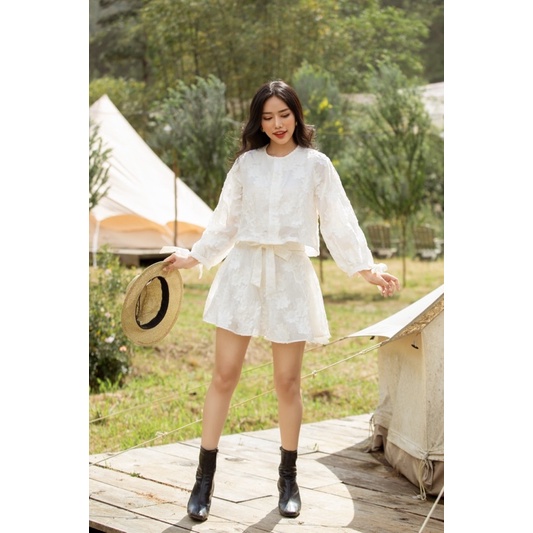 Hướng dương trắng shirt + short
