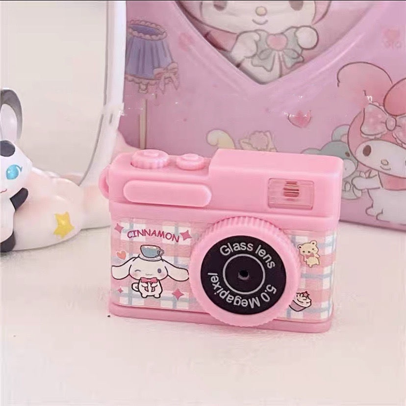 Móc Khóa Hình Máy Ảnh Sanrio Tai To Phát Quang Độc Đáo