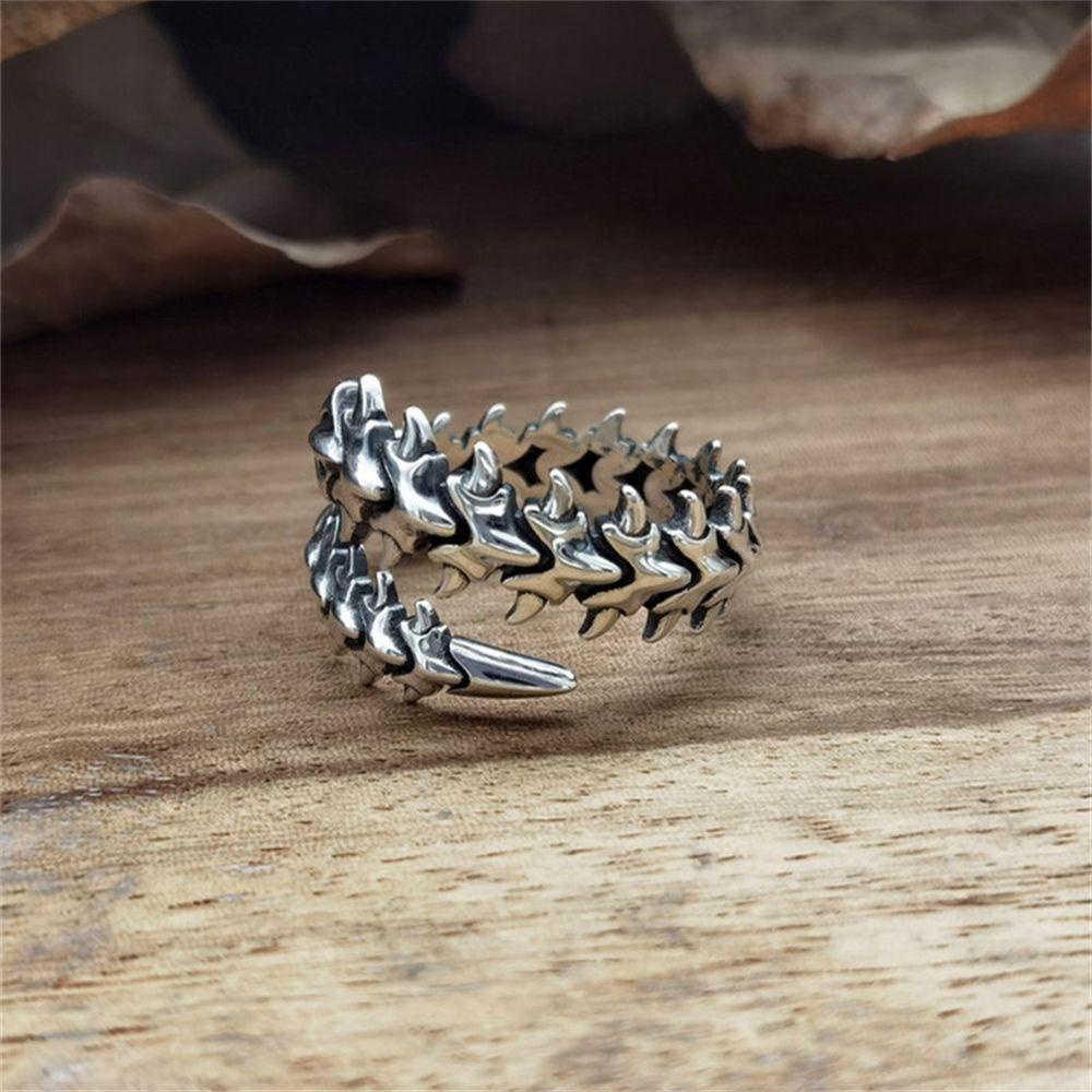 Nhẫn Đeo Tay Khắc Hình Xương Cá Tính Cho Cả Nam Và Nữ