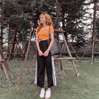Quần thun culottes ống rộng viền sọc phối nút