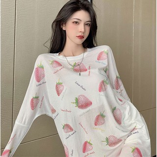 Áo thun quả dâu đính đá