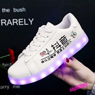 GIÀY PHÁT SÁNG 7 MÀU NHỊP TIM CHỮ HÀN