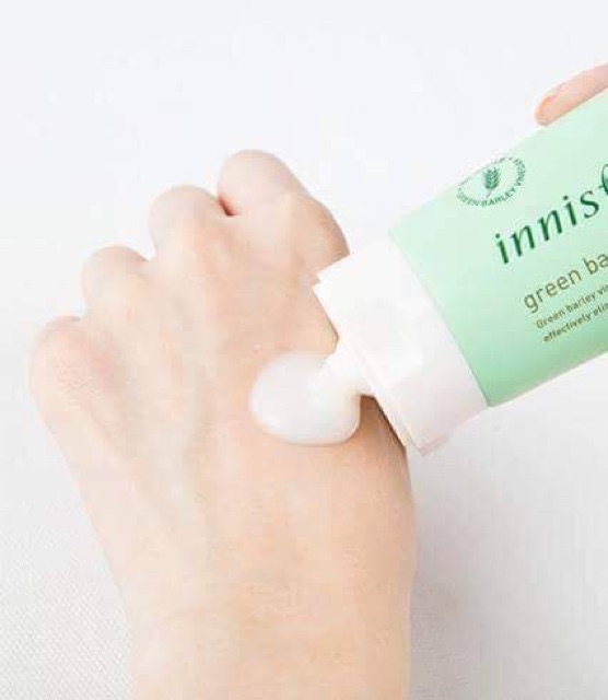 Tẩy Tế Bào Chết Chiết Xuất Lúa Mạch Innisfree Green Barley Gommage Peeling Mask