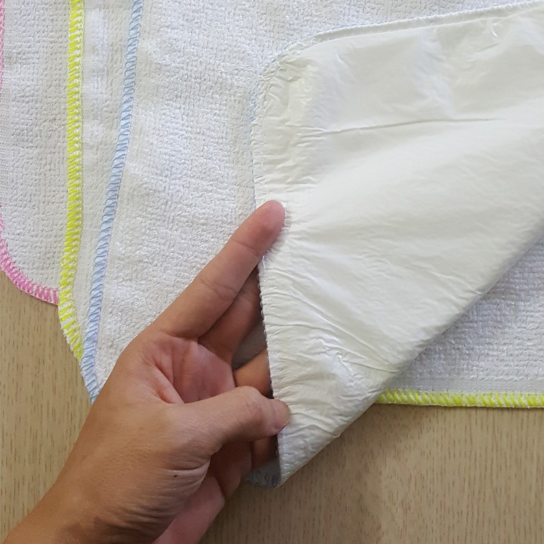 Miếng lót sơ sinh Doremon chống thấm có thể giặt máy cho bé
