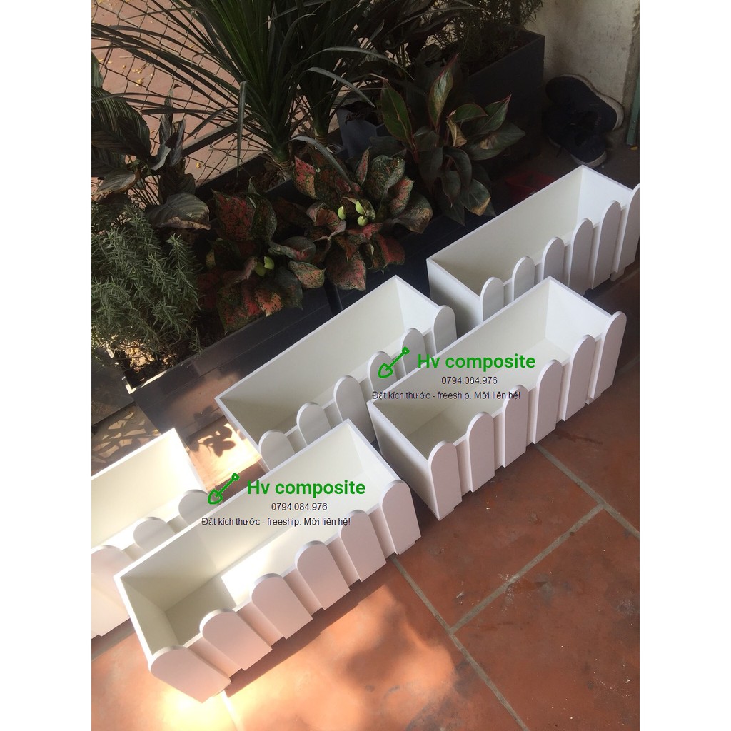 Chậu hàng rào composite