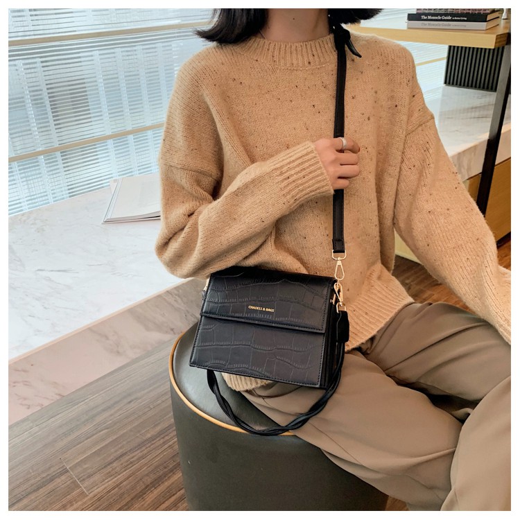 Túi da nữ họa tiết vân form vuông - MA216 | BigBuy360 - bigbuy360.vn